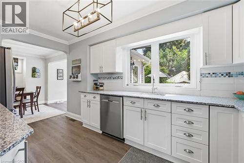 6 Kerman Avenue, Grimsby, ON 