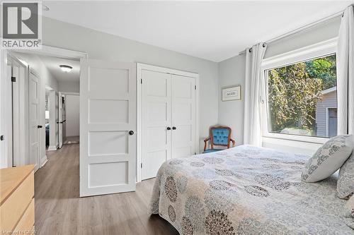 6 Kerman Avenue, Grimsby, ON 