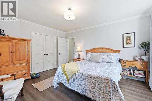 6 Kerman Avenue, Grimsby, ON 