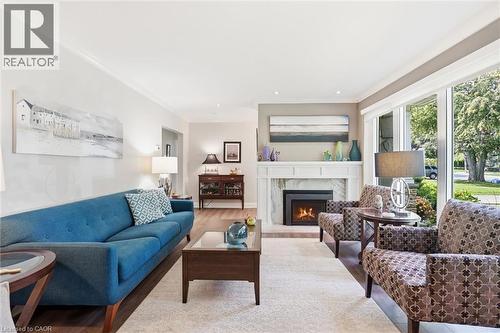 6 Kerman Avenue, Grimsby, ON 