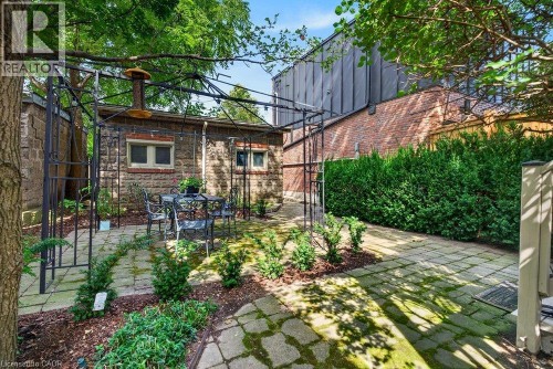 16 Bruce Street, Hamilton, ON 