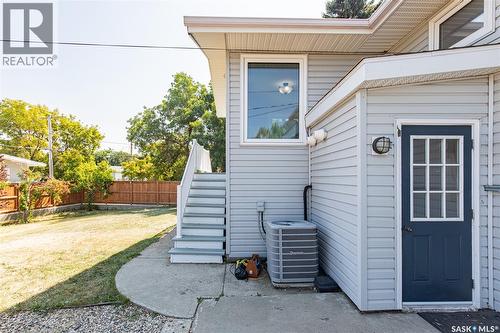 215 Cedar Crescent, Caronport, SK 