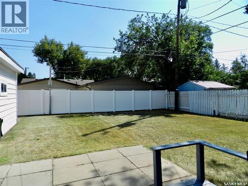 1037 Bogue Avenue, Moose Jaw, SK 