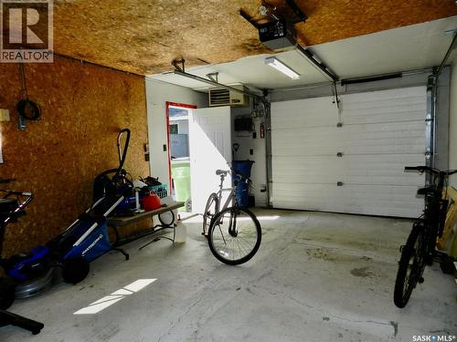 1037 Bogue Avenue, Moose Jaw, SK 