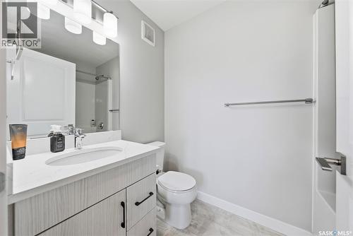 562 Stilling Way, Saskatoon, SK 
