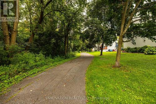 C - 18 Benlea Drive, Ottawa, ON 