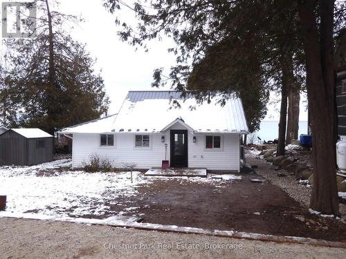 121 KIOWANA BEACH ROAD , Meaford, Ontario N4L 1W5 1