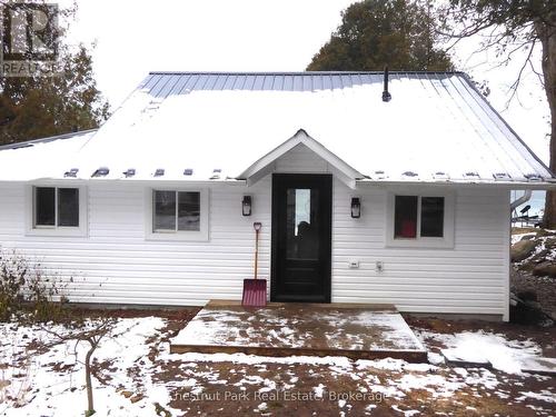121 KIOWANA BEACH ROAD , Meaford, Ontario N4L 1W5 2