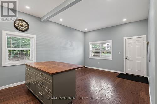21 Cedar Street, Cambridge, ON 
