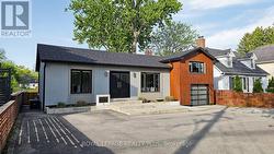 285 BRONTE ROAD  Oakville, ON L6L 3C5