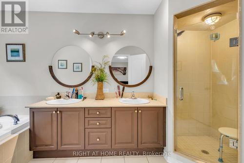 Primary Bathroom - 3833 Quiet Creek Drive, Mississauga, ON 