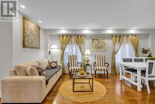 Living room - 3833 Quiet Creek Drive, Mississauga, ON 