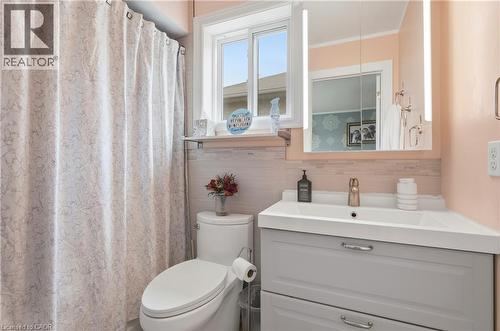 11 Wakefield Lane, Waterdown, ON 