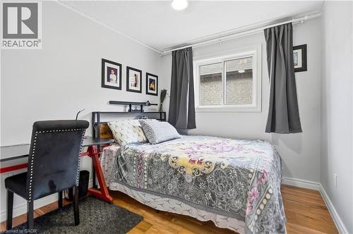 11 Wakefield Lane, Waterdown, ON 