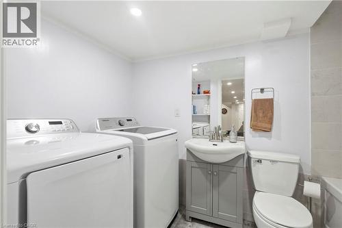 11 Wakefield Lane, Waterdown, ON 