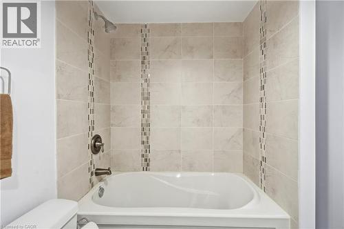 11 Wakefield Lane, Waterdown, ON 