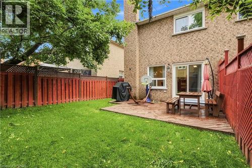 11 Wakefield Lane, Waterdown, ON 