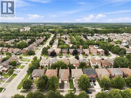 11 Wakefield Lane, Waterdown, ON 