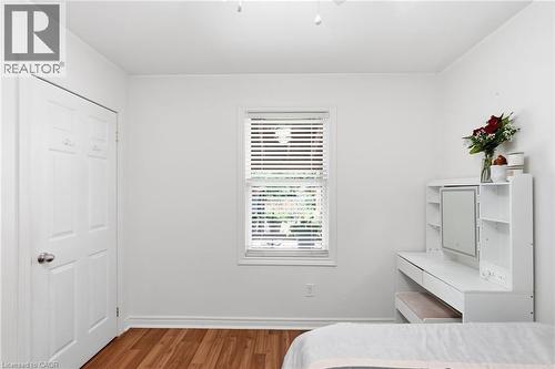 127 Park Row N, Hamilton, ON 