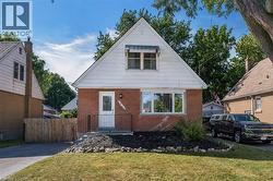 274 EAST 38TH Street  Hamilton, ON L8V 4G3