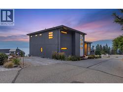 1534 GREGORY Road West Kelowna, BC V4T 2V7
