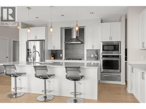 1534 Gregory Road, West Kelowna, BC 