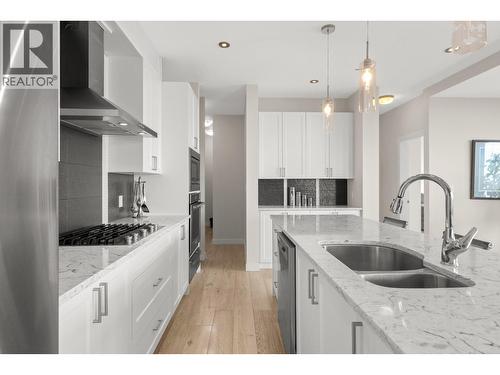 1534 Gregory Road, West Kelowna, BC 
