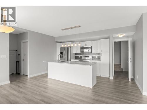 1534 Gregory Road, West Kelowna, BC 