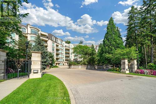 212 - 7071 Bayview Avenue, Markham, ON 