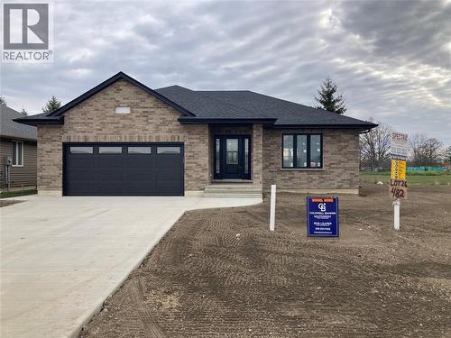 4013 GREENWOOD STREET  Petrolia, ON N0N 1R0