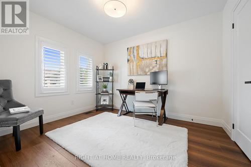 2294 Seton Crescent, Burlington, ON 