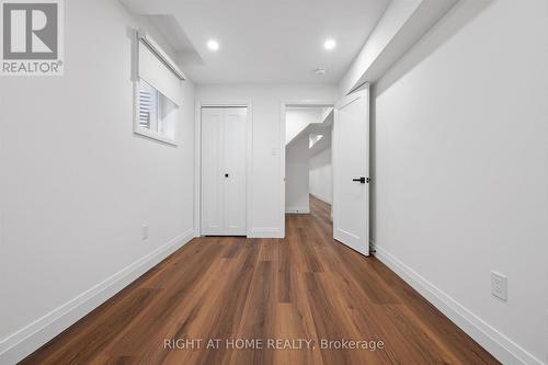 2294 Seton Crescent, Burlington, ON 
