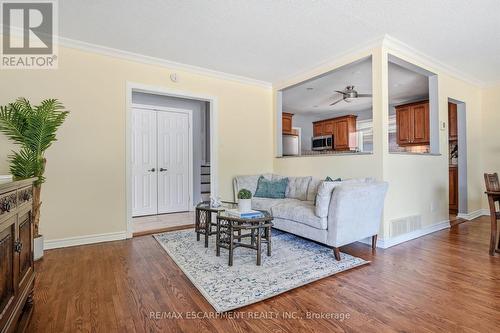 616 Mullin Way, Burlington, ON 
