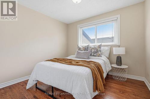 616 Mullin Way, Burlington, ON 