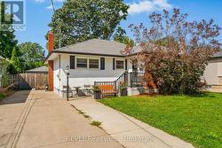 15 DUNCAN DRIVE St. Catharines (Vine/Linwell), ON L2N 3N8