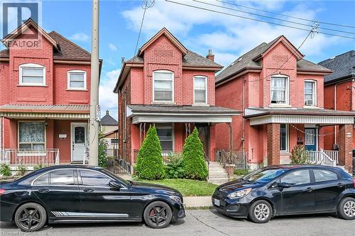 15 Kinrade Avenue, Hamilton, ON 