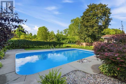 885 Plante Drive, Ottawa, ON 