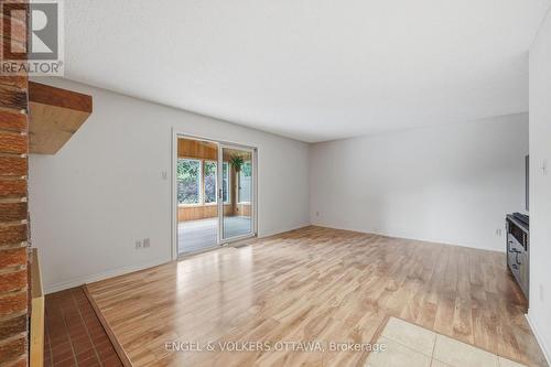 885 Plante Drive, Ottawa, ON 