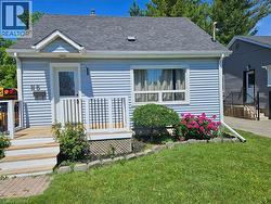 86 NORTH PARK Street Brantford, ON N3R 4K1