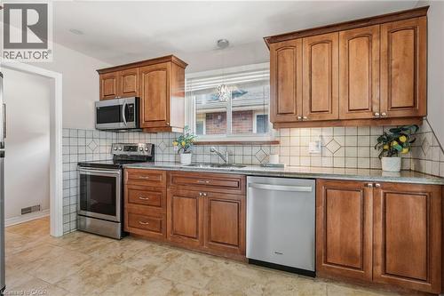 616 Mullin Way, Burlington, ON 