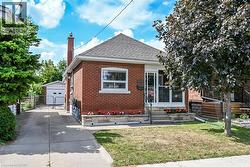 197 FAIRFIELD Avenue Hamilton, ON L9H 5H3