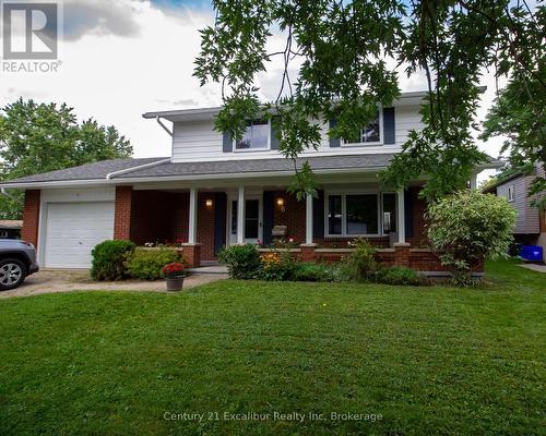 6 BRAESIDE ROAD  Centre Wellington (Fergus), ON N1M 2Y8
