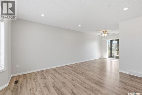 302 Nixon Crescent, Saskatoon, SK 