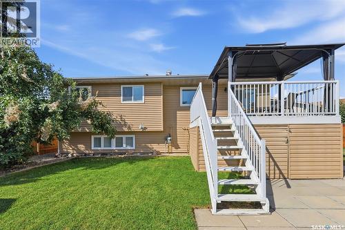 302 Nixon Crescent, Saskatoon, SK 