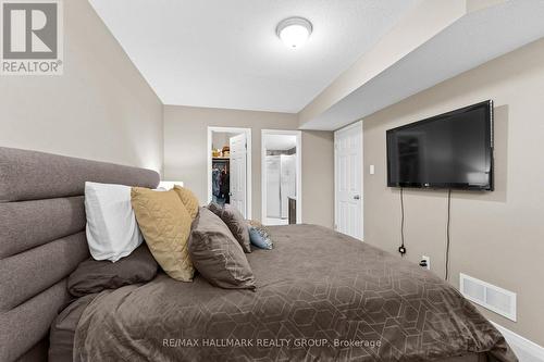 358 Galston Private, Ottawa, ON 