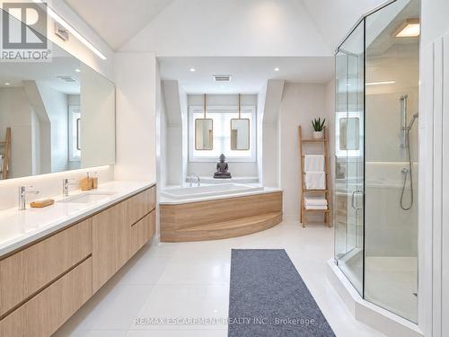 2025 Heartwood Court, Mississauga, ON 