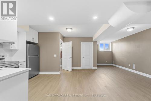 15 Eaglesprings Crescent, Brampton, ON 