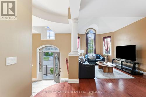 15 Eaglesprings Crescent, Brampton, ON 
