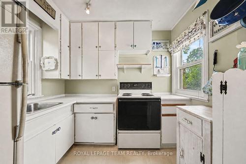 6577 Fourth Line Road, Ottawa, ON 