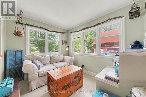 6577 Fourth Line Road, Ottawa, ON 